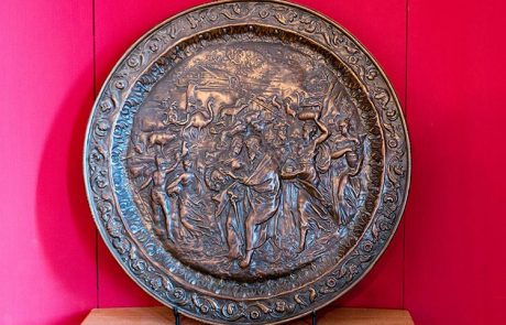 Wandteller aus Messingblech